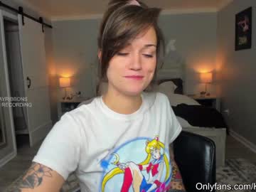 webcam girl kayribbons live cam image #1117684
