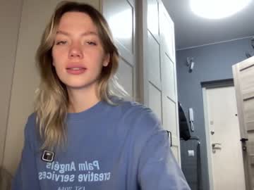 webcam girl angel_from_sky live cam image #3516423