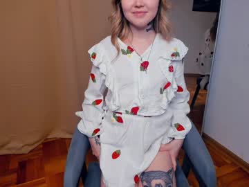 webcam girl follow_wishes live cam image #7044474