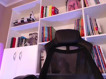 webcam girl holy_crap__ live cam image #4805073