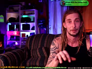 webcam couple honeyand_thebear live cam image #1231830
