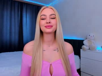 webcam girl 8a8y_nura live cam image #3987563