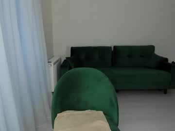 webcam girl intrigueeme live cam image #5442090