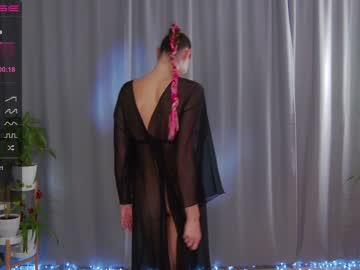 webcam girl katrin_sweeft live cam image #4549660