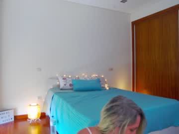 webcam girl angel_danm_milf live cam image #1772560