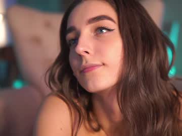 webcam girl angels_kiss live cam image #3074439