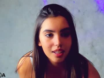 webcam girl nika_la live cam image #834270