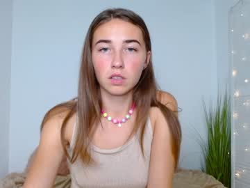 webcam girl kittycat__lovee live cam image #2690133