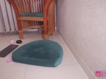 webcam girl _lasuescun live cam image #6272363