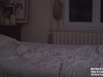 webcam girl claire_moulin live cam image #1379557