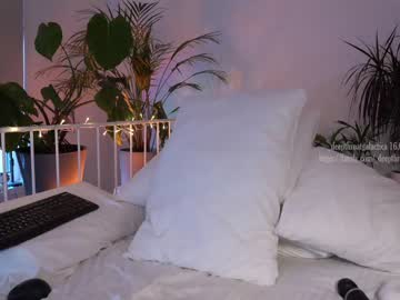 webcam girl _deepthroatgalactica live cam image #2061599