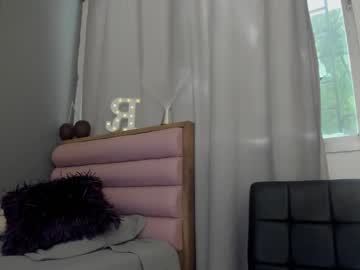 webcam girl roberta_lipa live cam image #2835721