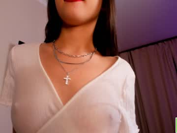 webcam girl amandamedrano live cam image #3347567