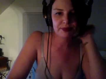webcam girl fitty_tuck live cam image #276814
