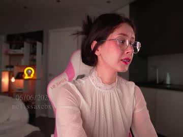 webcam girl melissaxcbx live cam image #7117730