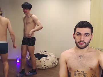 webcam man teddy_mode live cam image #353511