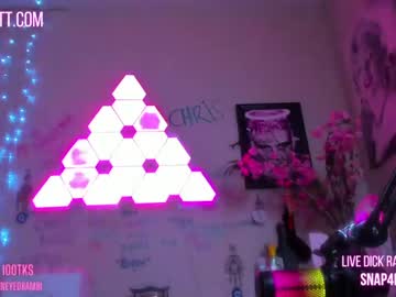 webcam girl butterybubblebutt live cam image #4421275