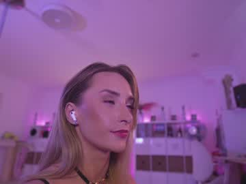webcam girl hannahjames710 live cam image #4761509