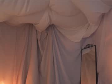 webcam girl kateuwugirl live cam image #6260648