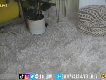 webcam girl lexi_luv live cam image #3585381