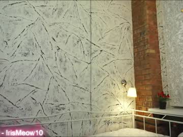 webcam couple emiliacourtney live cam image #5889185