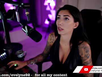 webcam girl evelyne92 live cam image #2779357