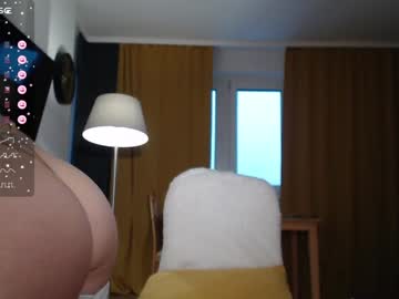 webcam girl kriss0leoo live cam image #6117367