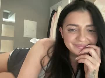 Cam for xoariellxo