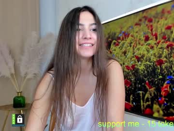 webcam girl mila_hi live cam image #3791499