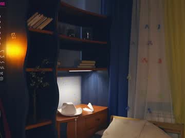 webcam girl deliaderrick live cam image #6925225