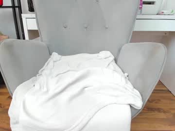 webcam girl dariaa_doll live cam image #4195784