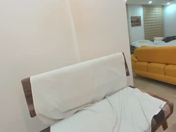 webcam girl ehotlovea live cam image #2774332