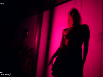 webcam girl artmosphera live cam image #4291143