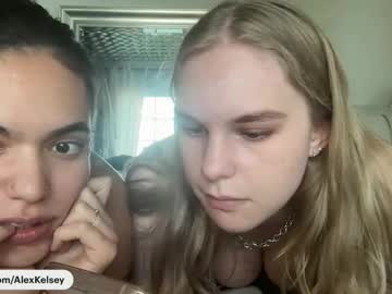webcam girl okbula live cam image #7111683