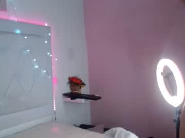 webcam couple mia_and_justin live cam image #831895