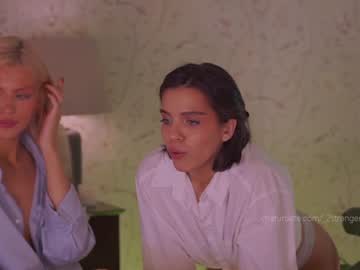 webcam girl _2strangers live cam image #2323300