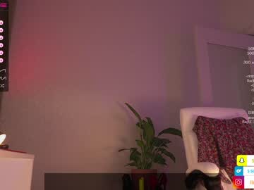 webcam girl kronniekray live cam image #4944399
