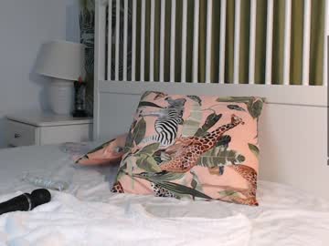 webcam girl sweetgirlandbigcock live cam image #5680624