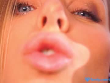 webcam girl eva_fashionista live cam image #3843476