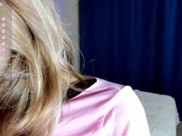 webcam girl lilla_cutie live cam image #6450858