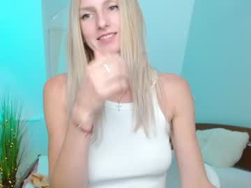 webcam girl kittyca1_love live cam image #5276126