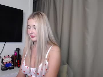 webcam girl cute18cute live cam image #2842697