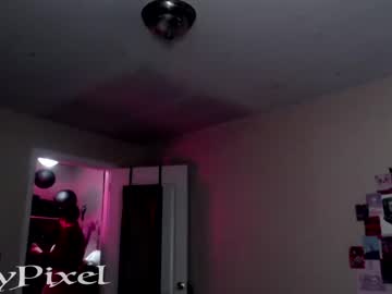 webcam girl lilypixel live cam image #4284871