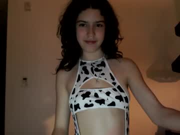 webcam girl frenchava live cam image #5439573