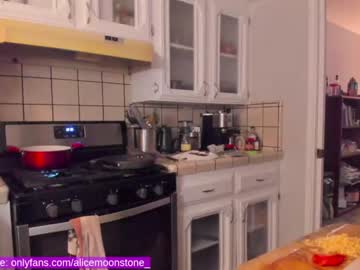 webcam girl alice_moonstone live cam image #2181437