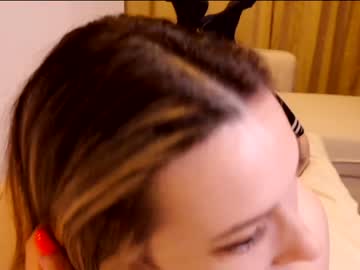 webcam girl aveksmr live cam image #4892001