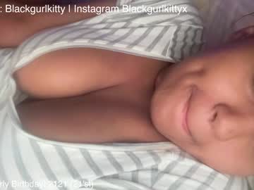 webcam girl blackgurlkitty live cam image #2734482