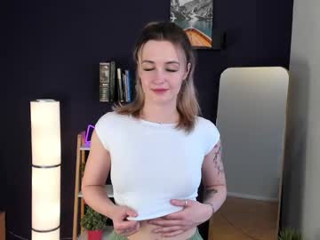 webcam girl lynnfloor live cam image #7072306