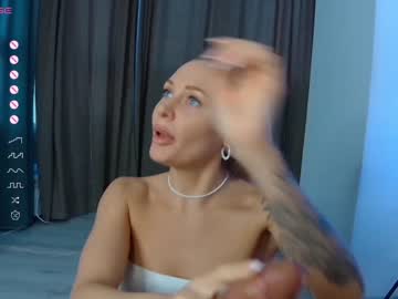 webcam couple hotel_california_ live cam image #6302929