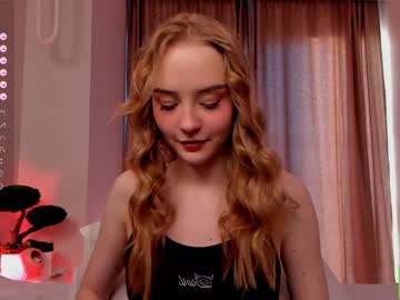 webcam girl lissa_meooow live cam image #6584864